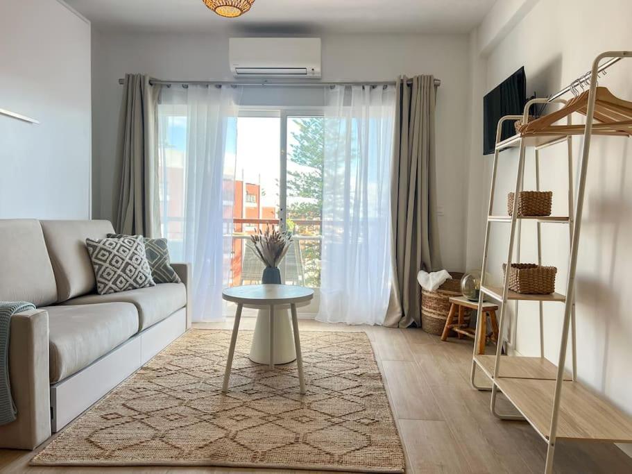 Studio Hola Arenal Platja de Larenal Bagian luar foto